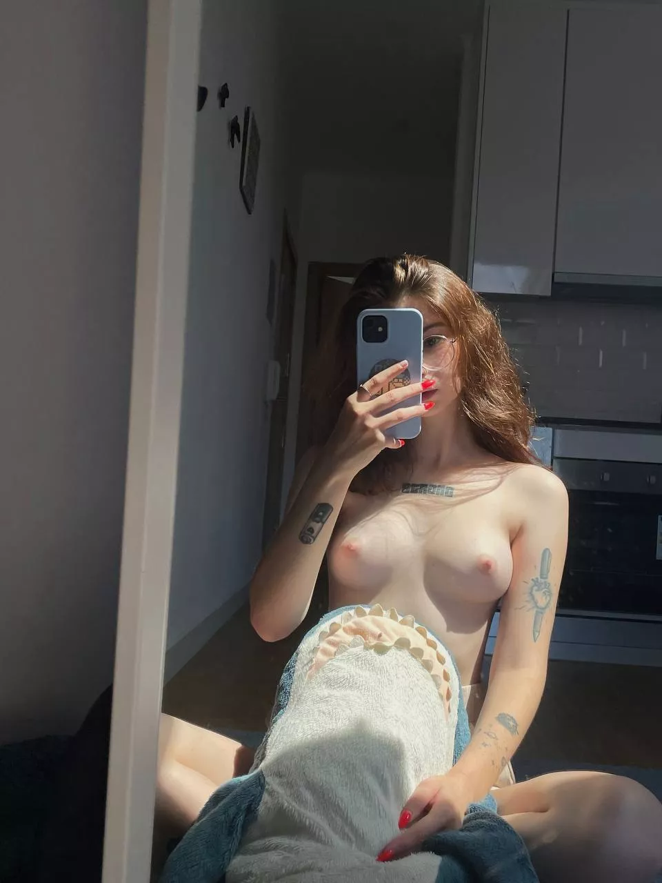 I'm home alone, do you think you can come here right away?