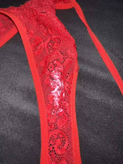 [selling] 18 year old female selling used panties