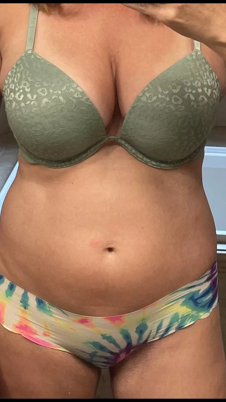 VAULT 9/23/21 VS mossy leopard w/ tie-dye no-shows