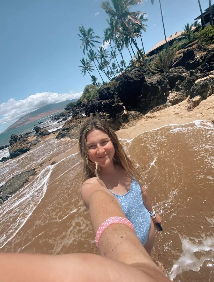 Would you flirt with me even if I wasn't in a bikini?