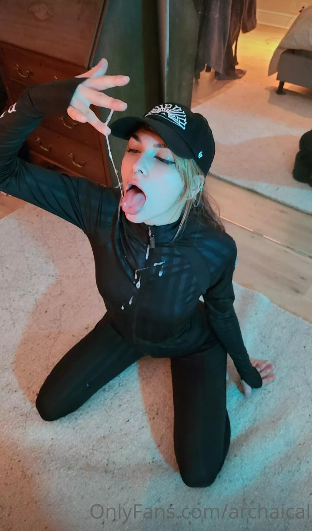 Yeah I'm about fitness... Fitness diyuck in my mouf