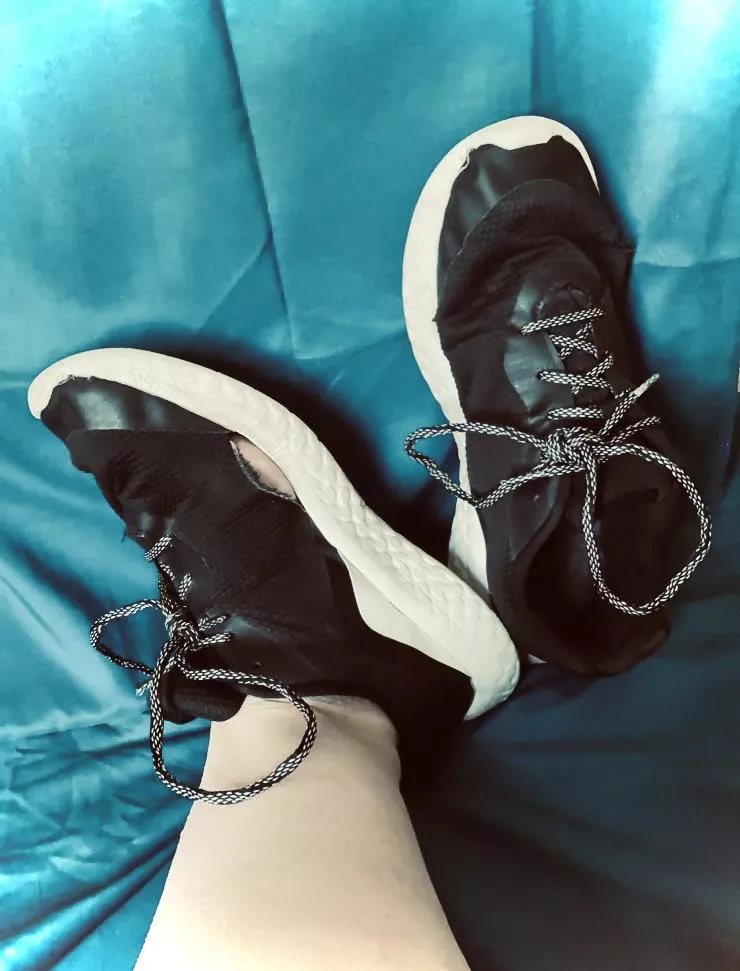 7 Months of Work Wear!🫢🤢 I rarely sell shoes but for you? I’d make an exception😘 DM me if interested!