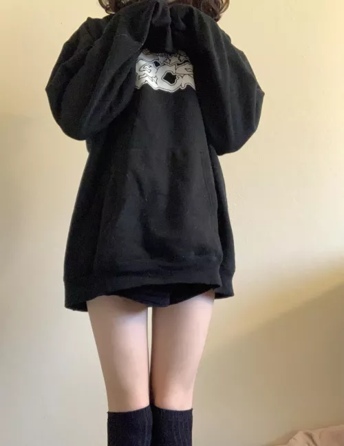 hi everybody, i’m shy 😖 i hope i’m cute enough for you