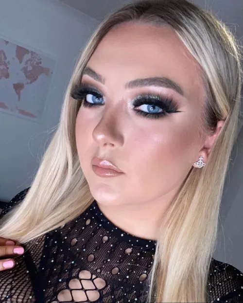 Hit an arrow for a humiliation instant task 😈