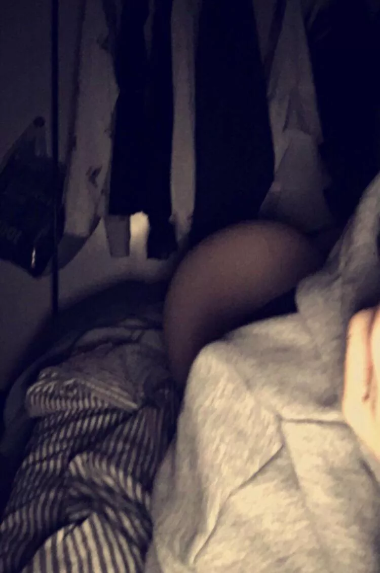 I would honestly let anyone fuck my fat ass rn if they knocked on my door haha. Sunday’s does something to me…