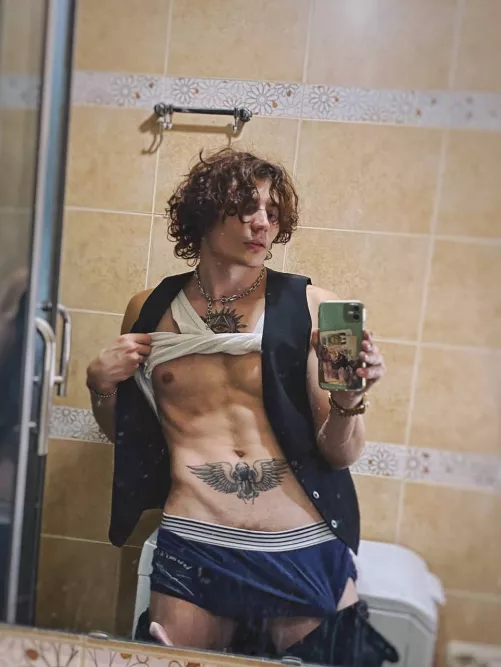 I'm going to interview for a new job, wish me luck 🙌🏻