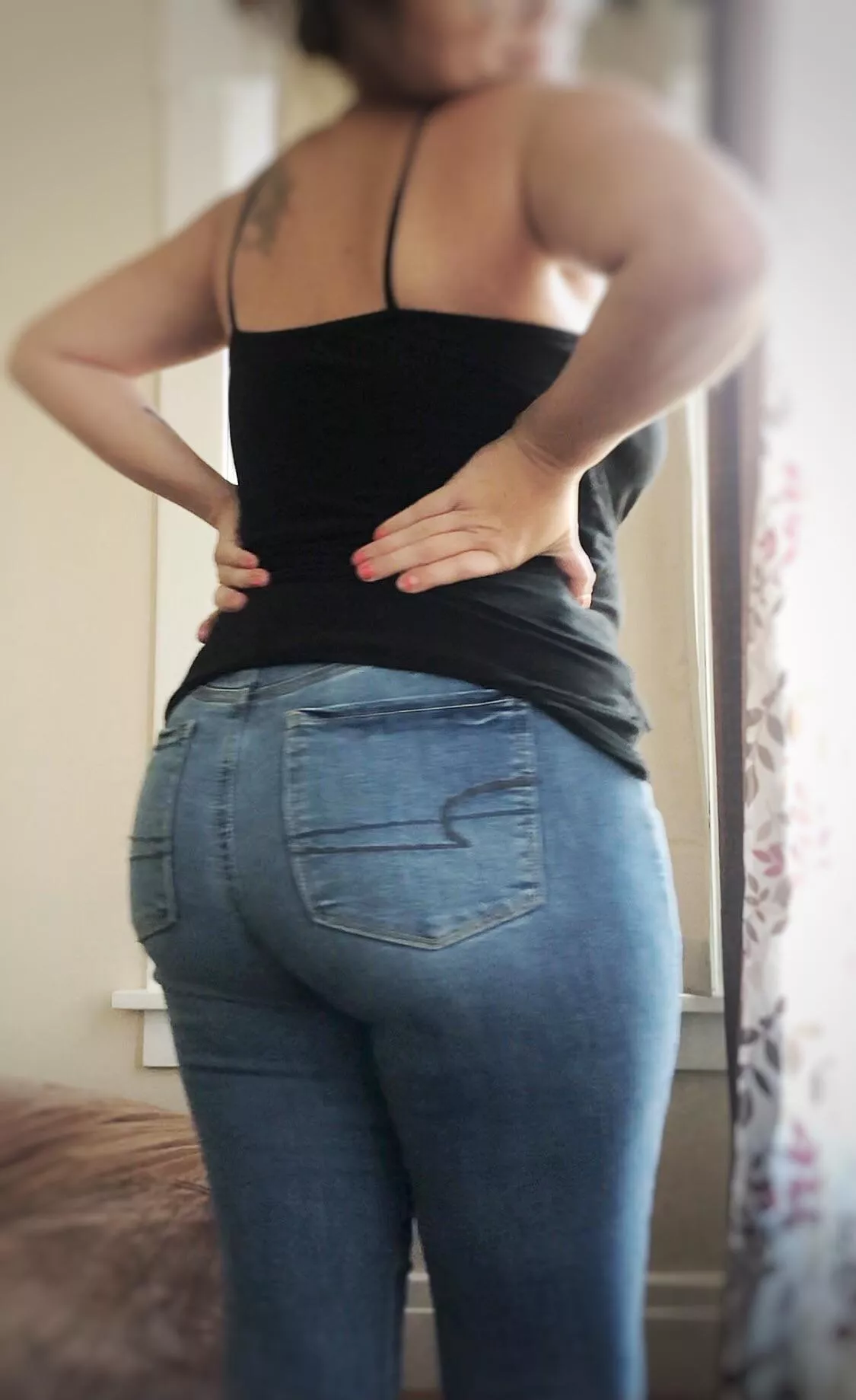 I’m obsessed with these jeans from 2 seasons ago. Time to shop though 😈