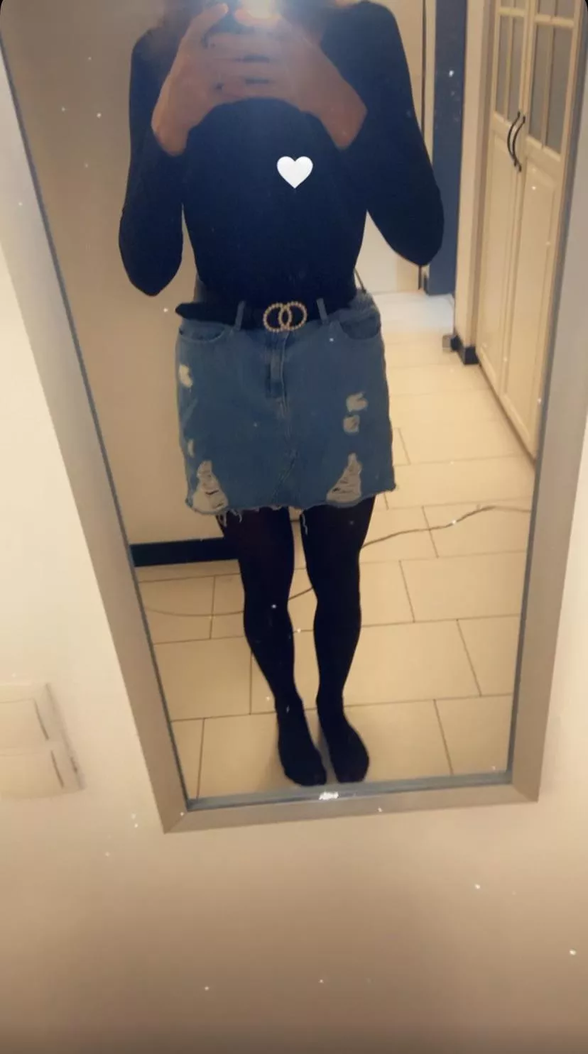 Introducing sissy Lena,she's also on last stage of acceptance to locktomber programme, she is a shy girl,I'm sure she is blushing looking at the post