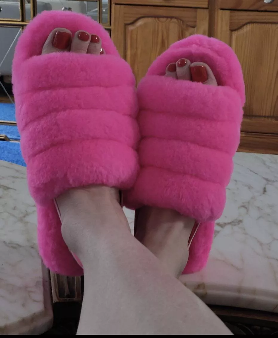 My pink slippers are the hottest in town!! (F54)