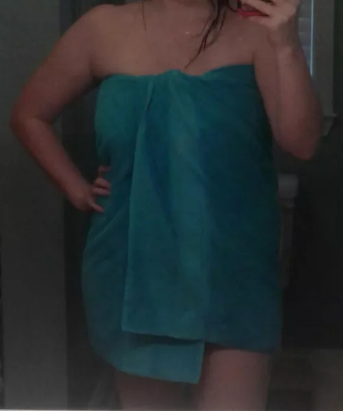 [OC] 30F Is my towel too short?
