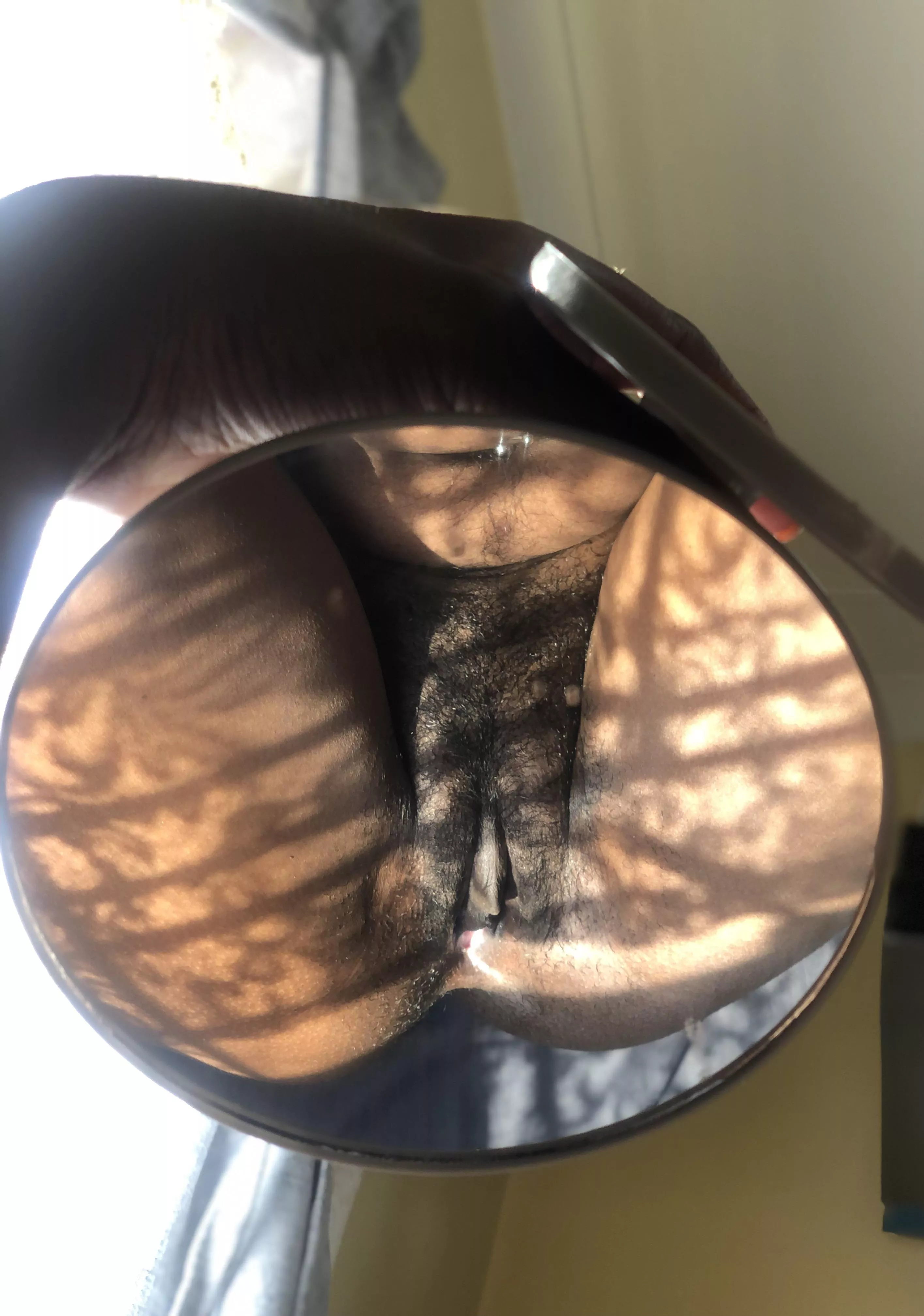 Sunkissed mirror view 💕