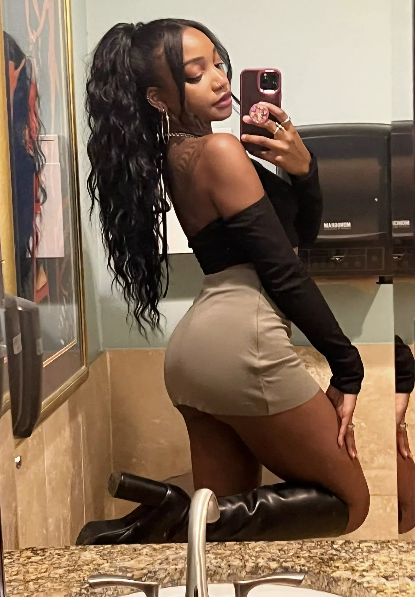 Tight Short Skirt - Kay Bear