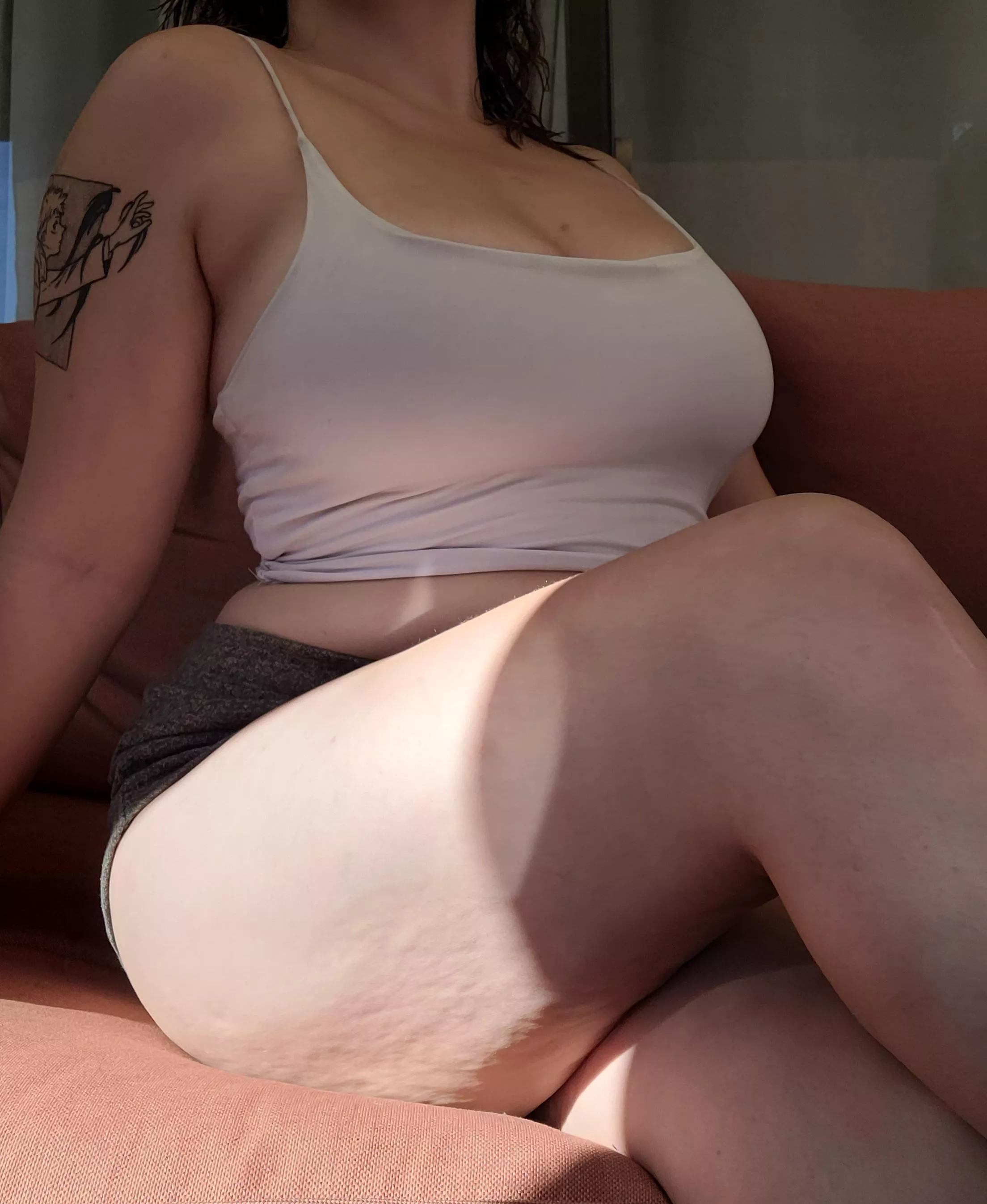 Trying to embrace the cellulite 😅