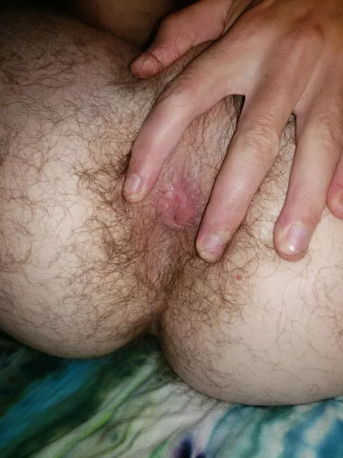 [21] Is this too closeup? 😏