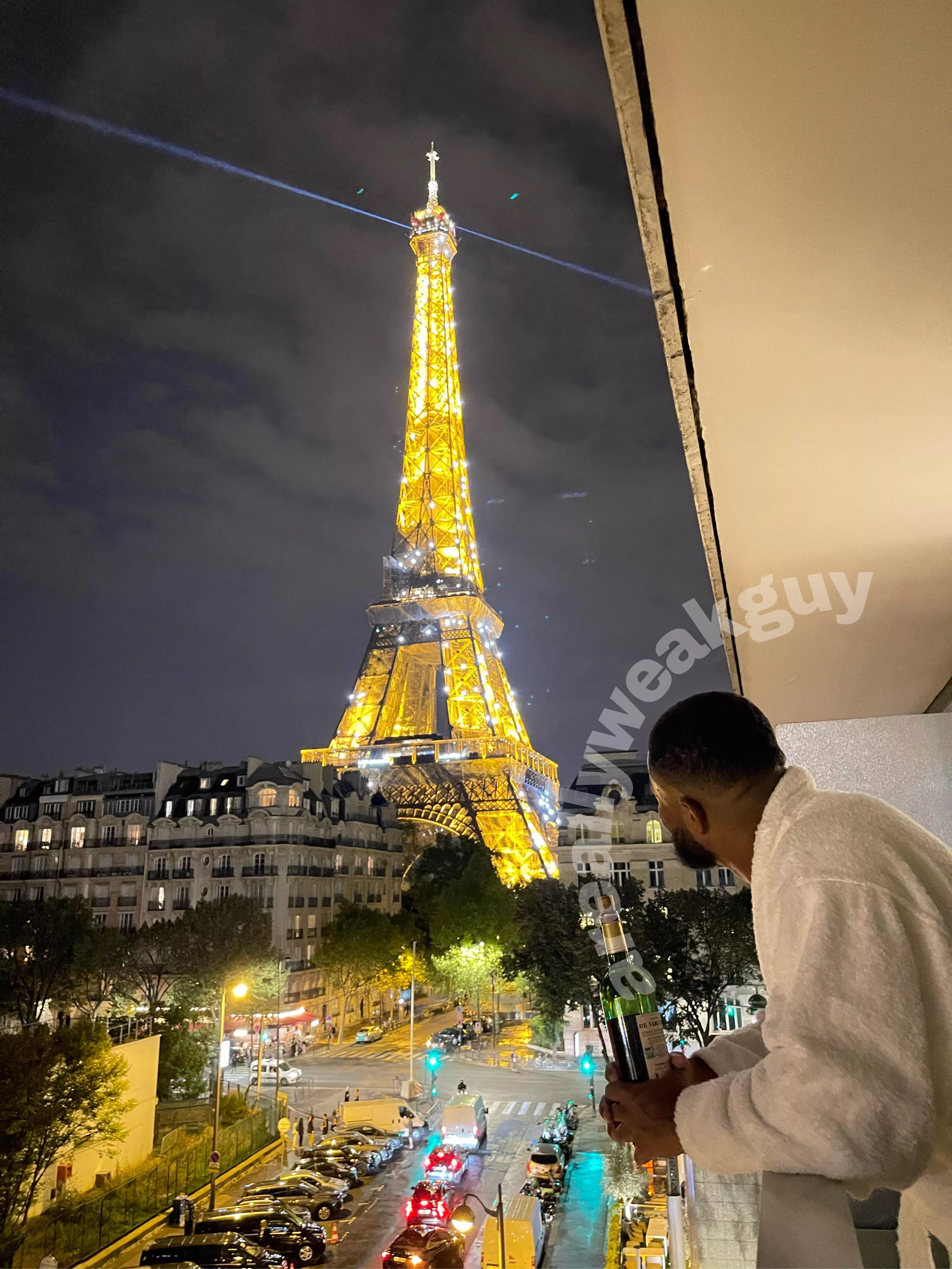 28M-NYC Local-Able to travel almost anywhere in the world for couples who want an experience, not just dick✈️