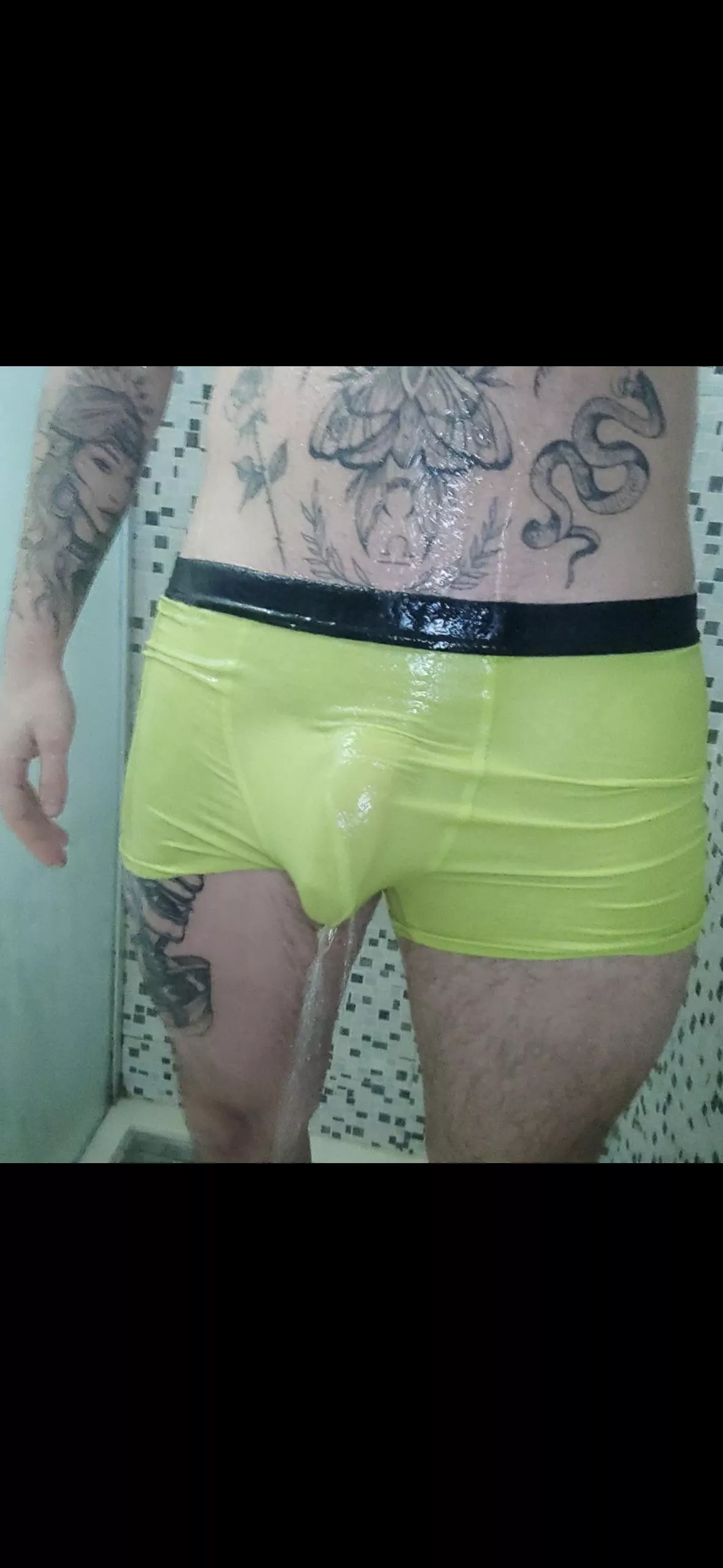 Follow for more pics 😳