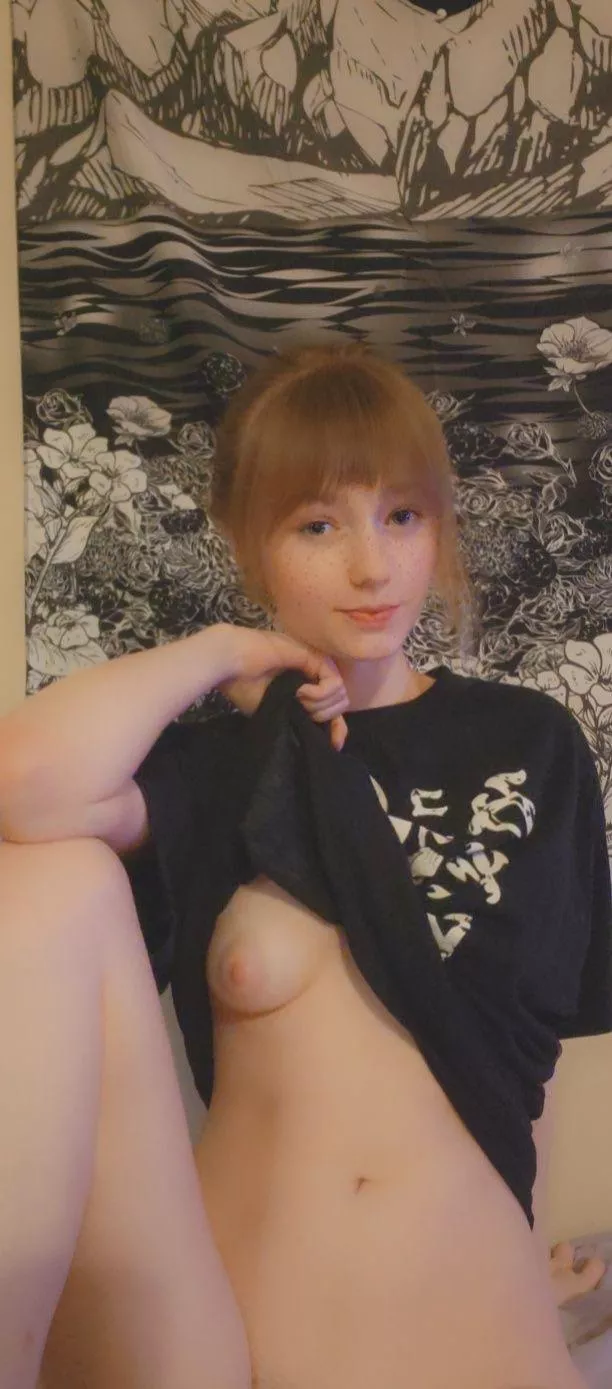 I feel very adorable here 🥰💖😘