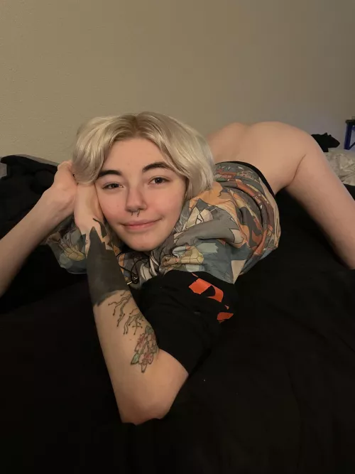 I hope you don’t mind my small boi booty