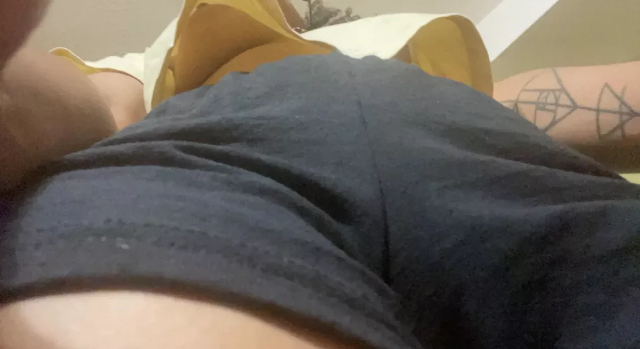 I secretly like wearing crop tops without a bra because I want someone to see my tits. 😈