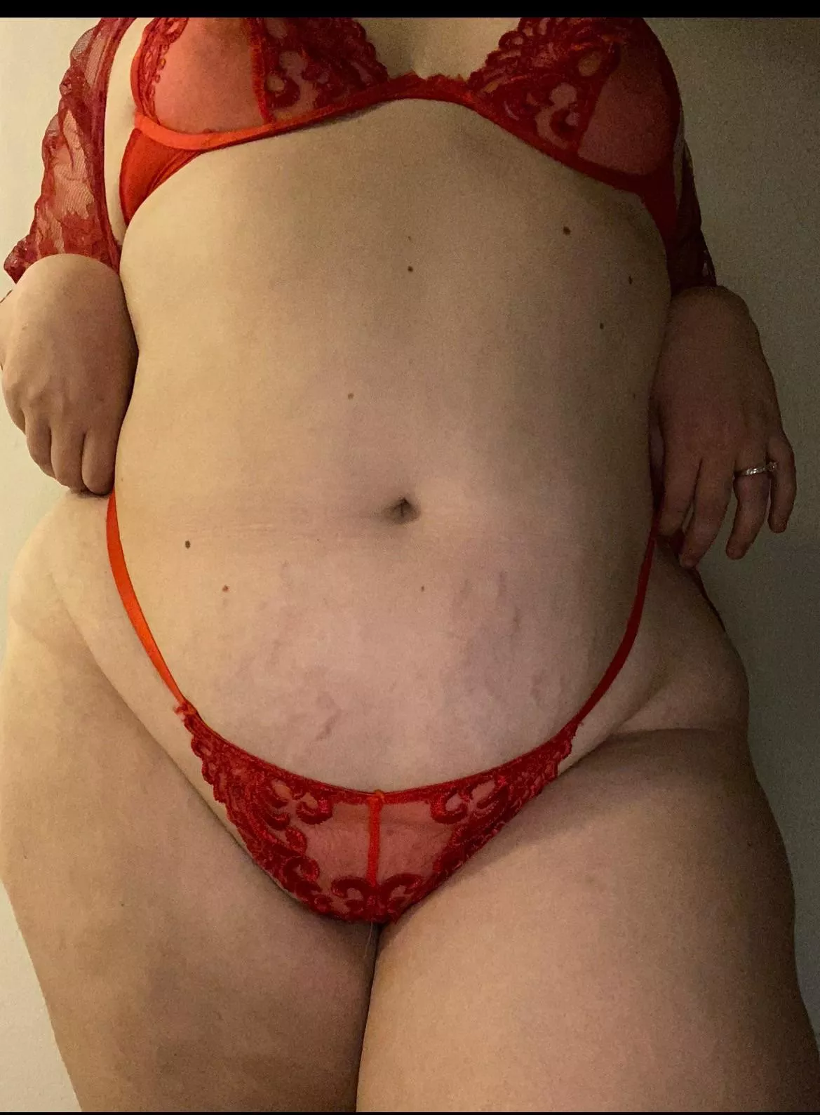 I show face if you subscribe. No PPV, bg, solo, lots of free gifts and lots of twerking❤️