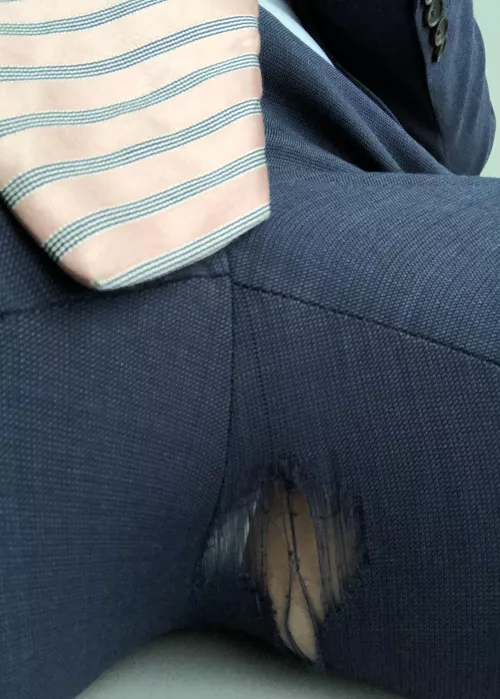 If you think you’re having a bad Monday, mine is worse. Home from the office to realise my suit trousers have ripped (41)