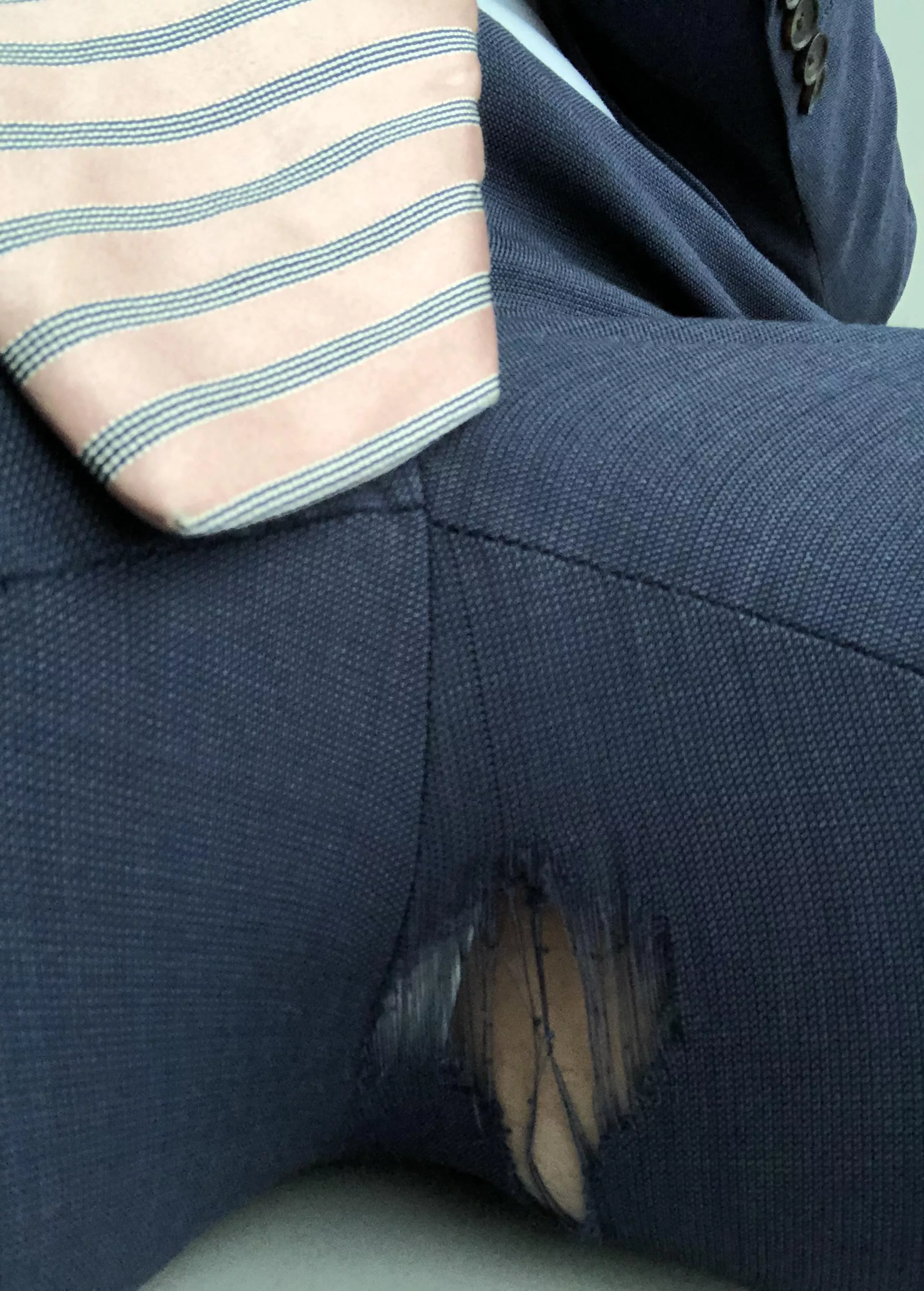 If you think you’re having a bad Monday, mine is worse. Home from the office to realise my suit trousers have ripped (41)