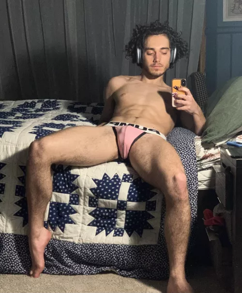 Message me what you’d do to me 😈