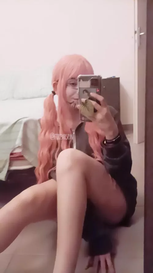 More blurry pic of this look but I like it a lot 😈🌸