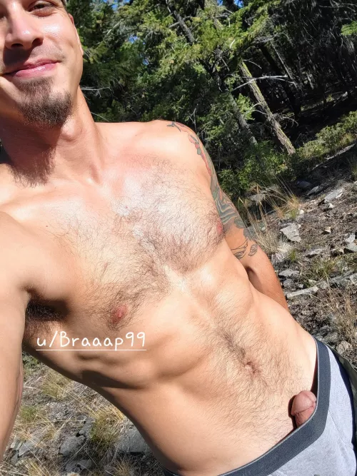 Need a hiking buddy. Just know I will take breaks just to get naked 😏