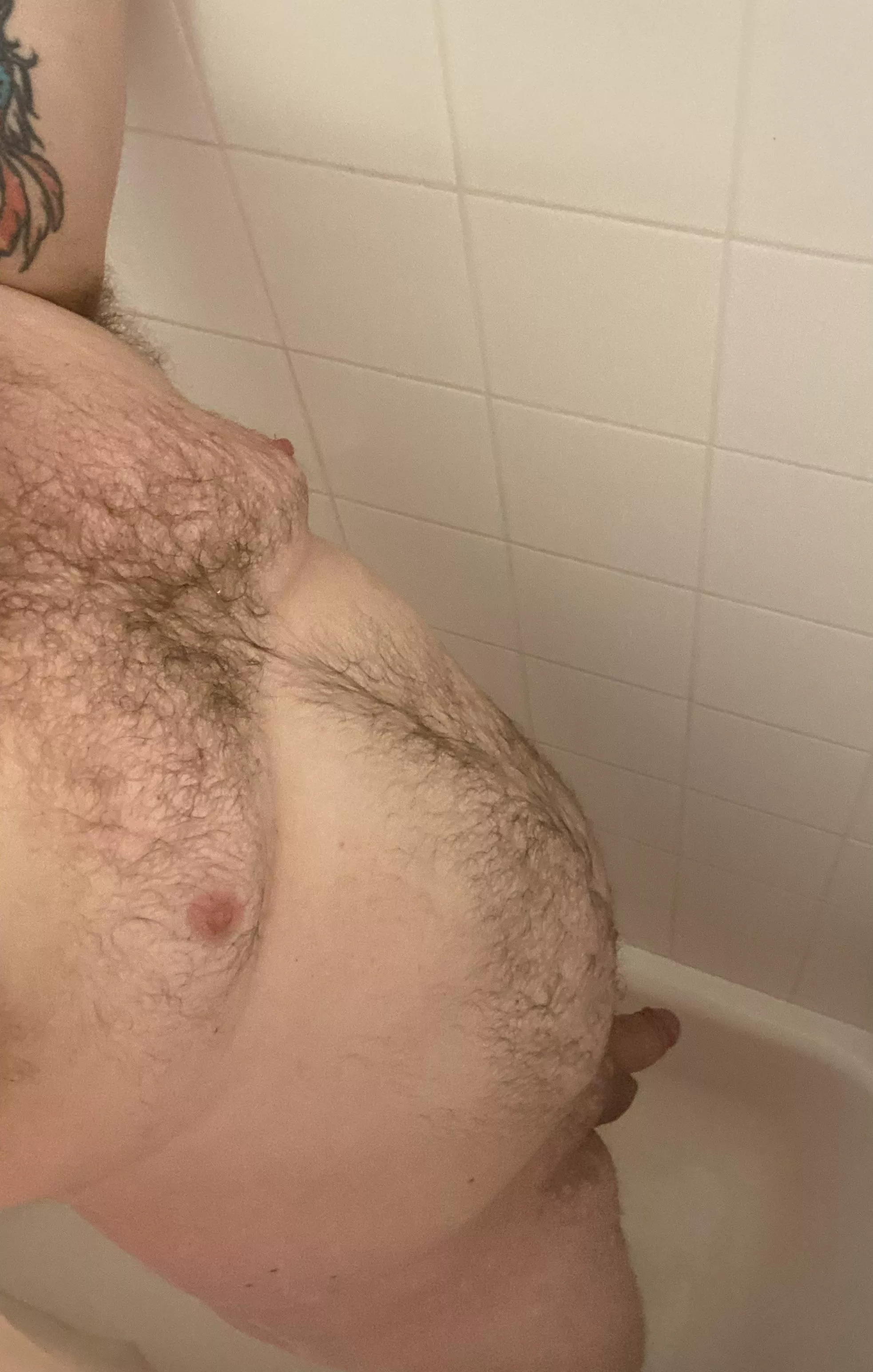 Off work early and having a little me time in the shower. Care to join Dad (35)