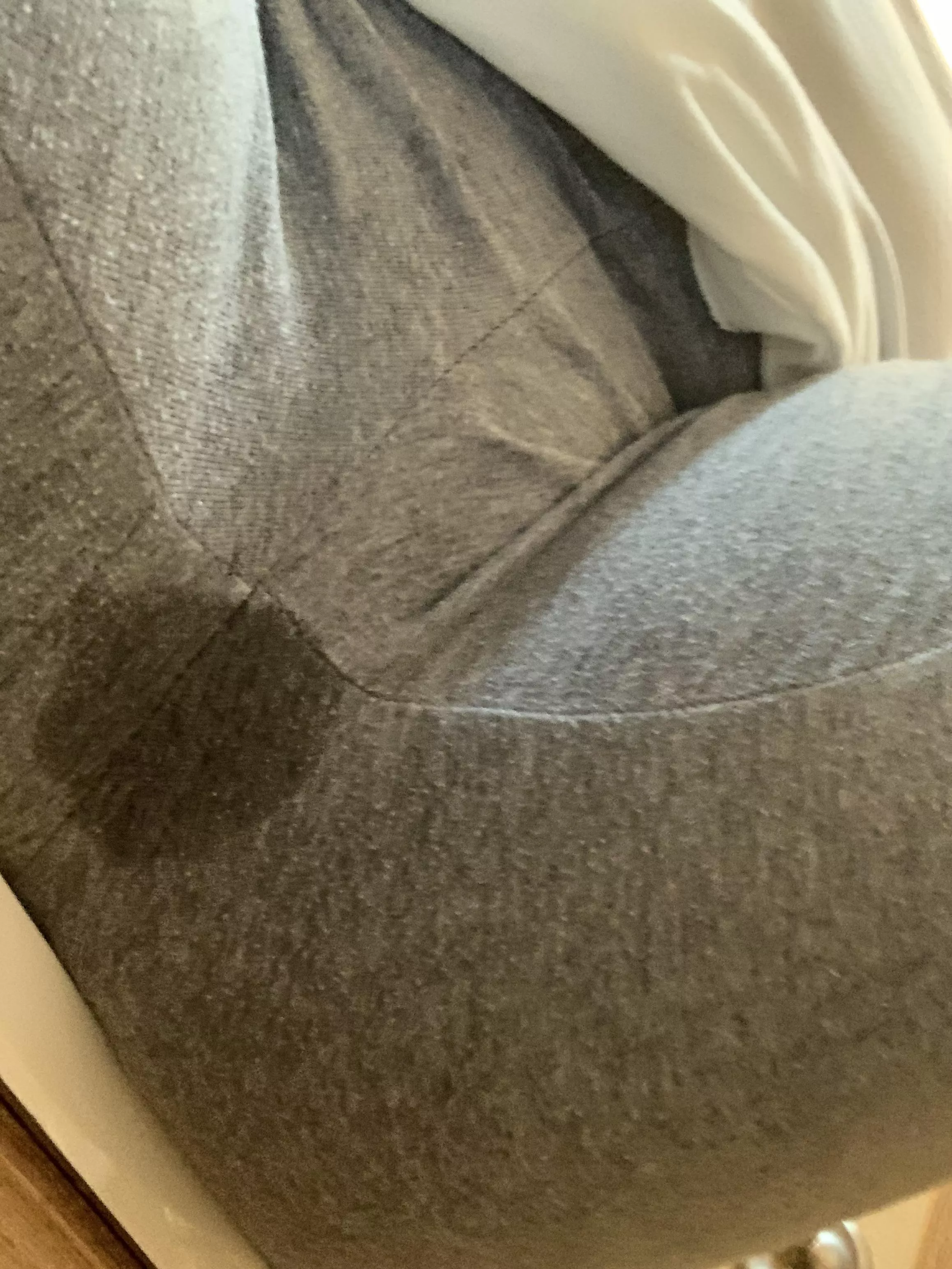 This is what happens when I scroll Twitter 🥺 it soaked thru my underwear and my tights