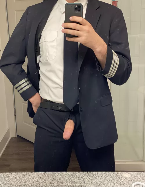 Who doesn’t love a good man in uniform 😈 come check out my of this man in uniform on https://onlyfans.com/callmecaptain69