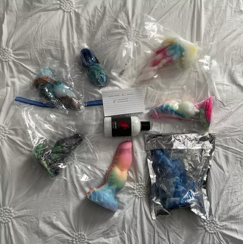 WTS/WTT Colorful Toys from BD, TTC, SBF, and TWH sizes Mini-M!