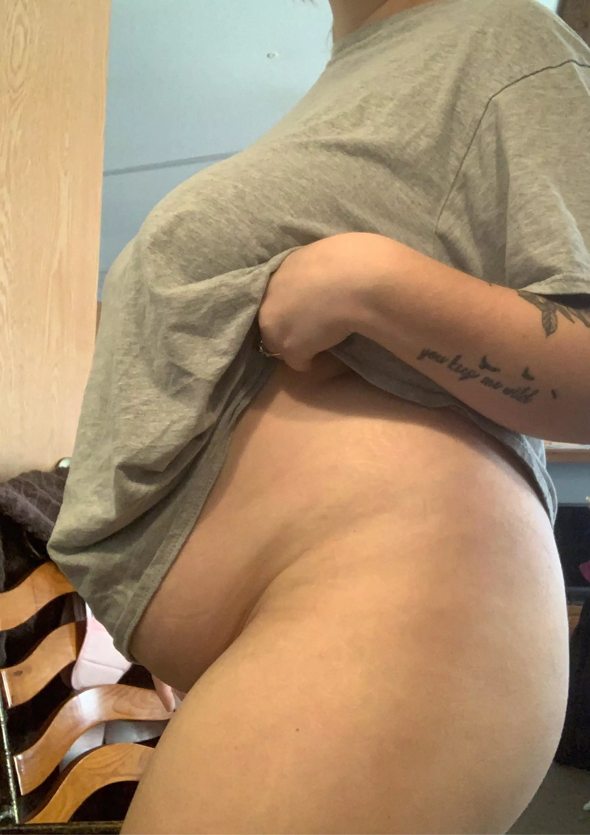 26 F alabama, pregnant with bi cuck hubby someone needs to come fuck me in front