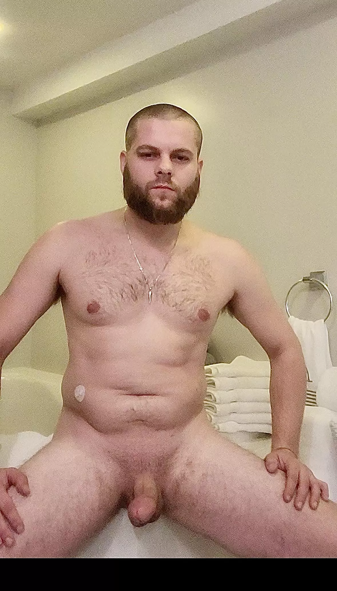 Anyone down to chill ?😏nervous about the pose but there could be more 😝