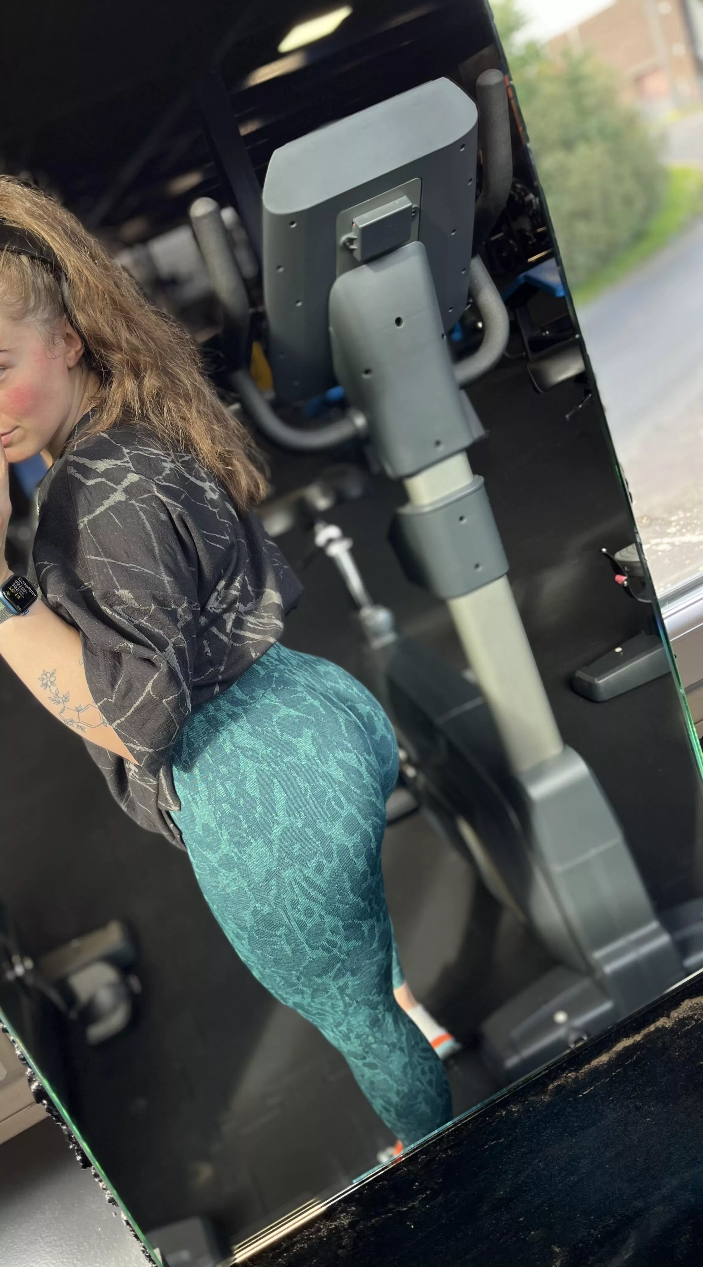 come play with my big gym booty 😜🍑 50% off the link below👇