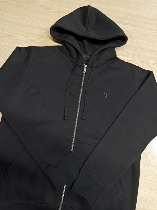 custom hoodies manufacturer