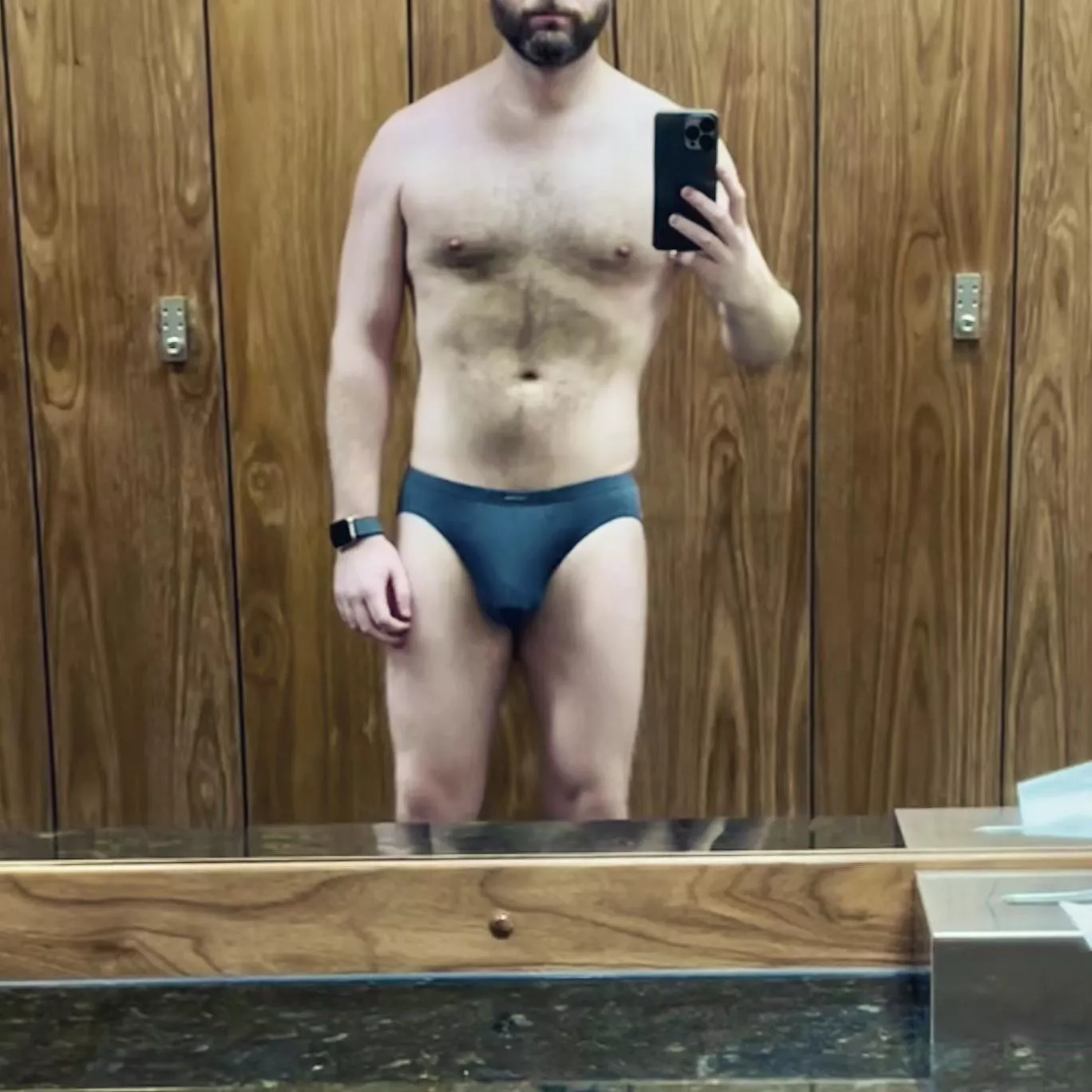 First gym mirror selfie