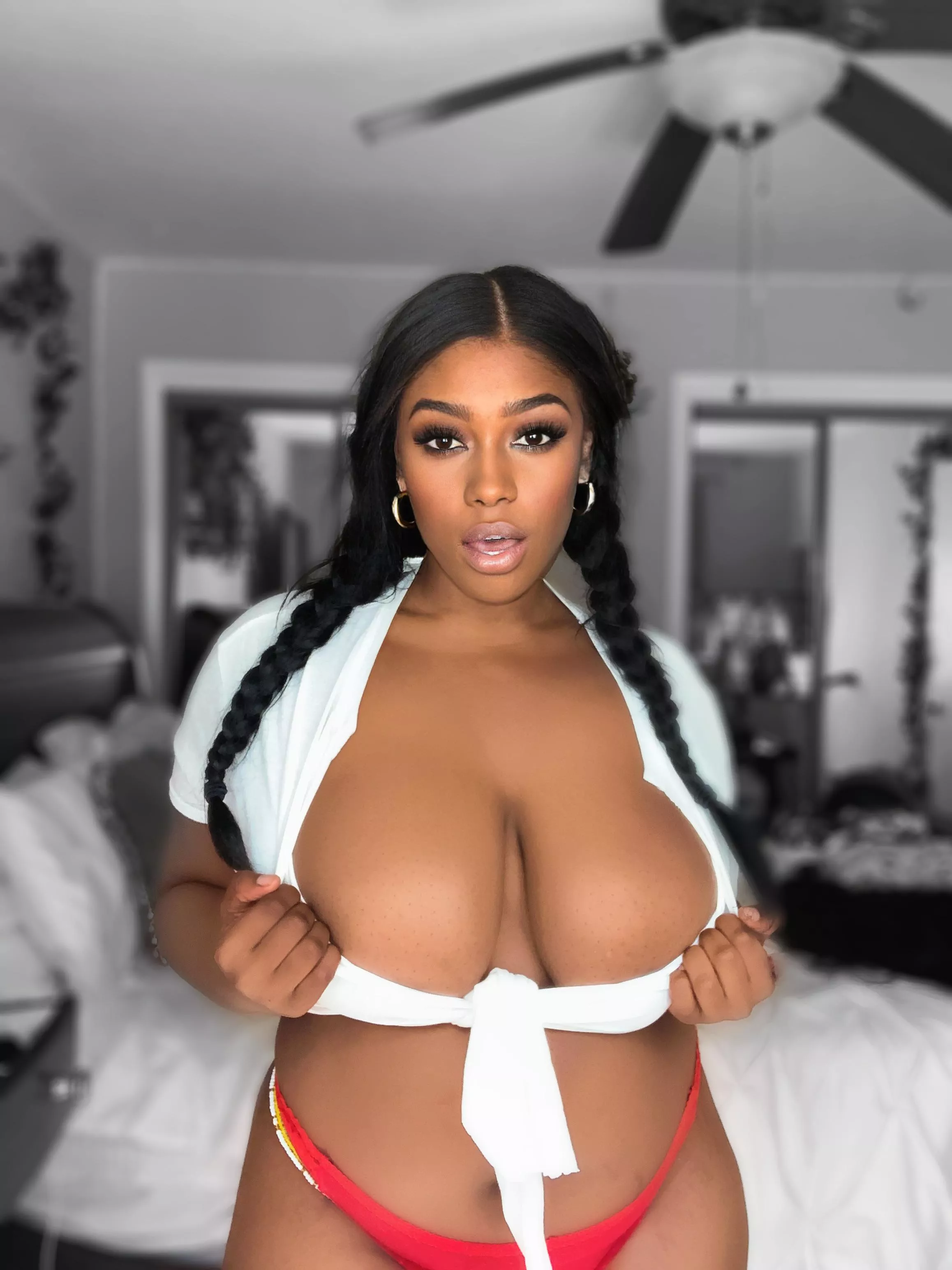 my t shirt can barely hold ‘em in anymore babe