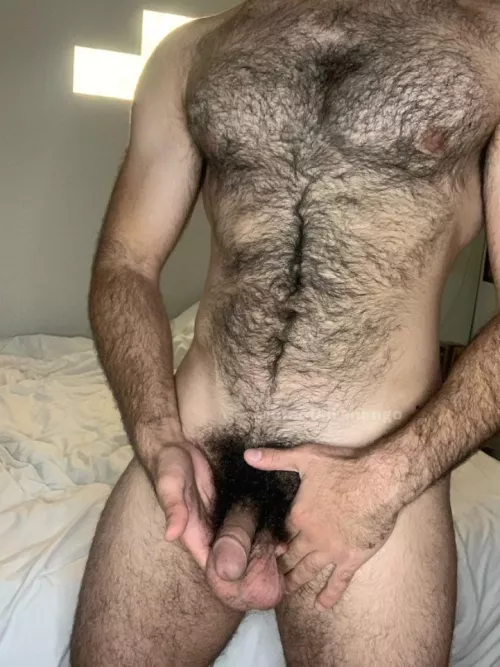 Smelling my fingers after touching my unwashed, musky balls 😍😍