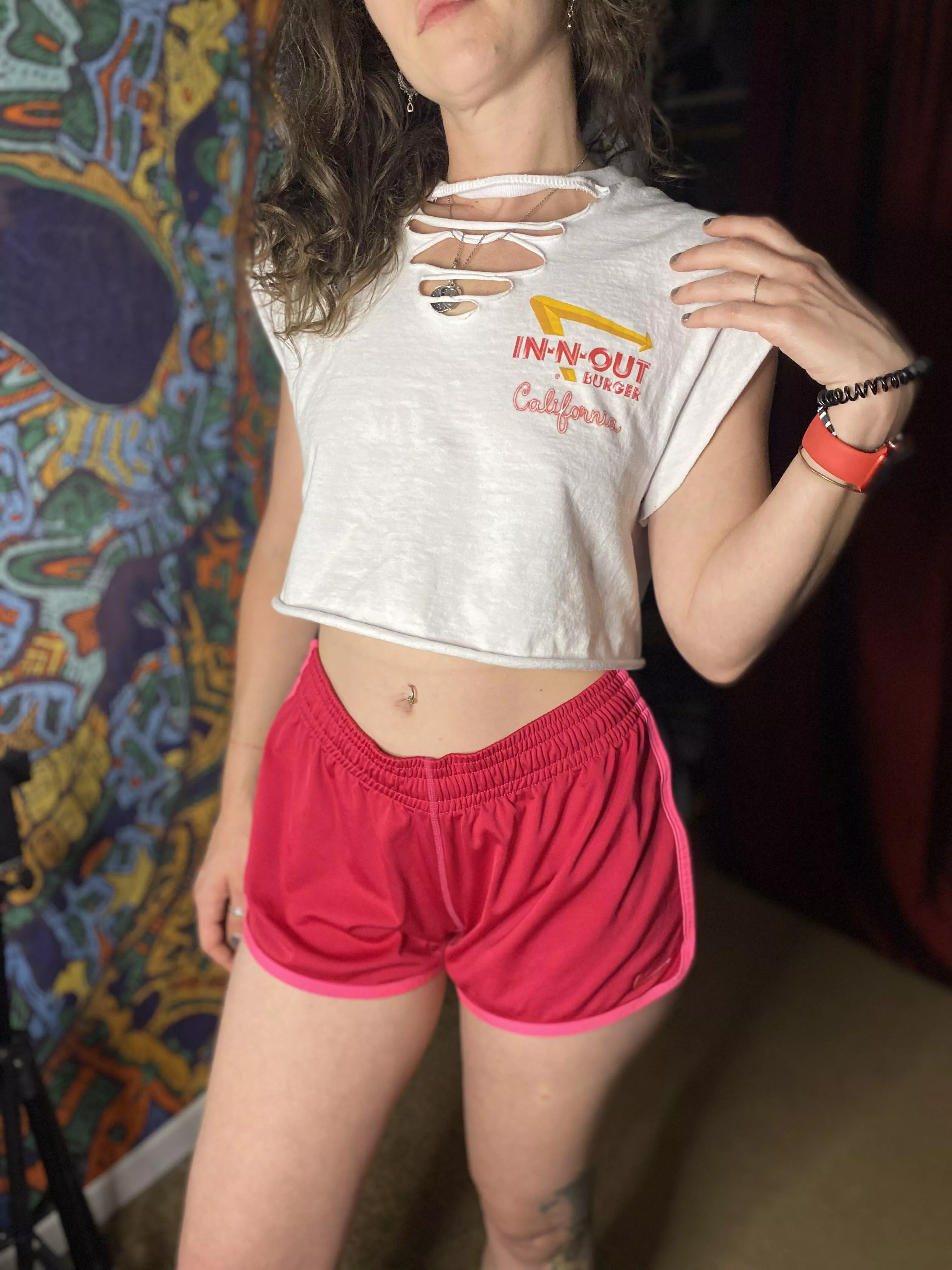 This isn’t an ad, I just had their burgers recently and really really liked them 😋 [F]