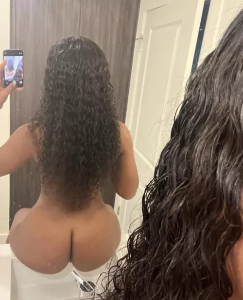 add my sn ap doin customs, calls, vids etc @lovelyssa80 [OC]