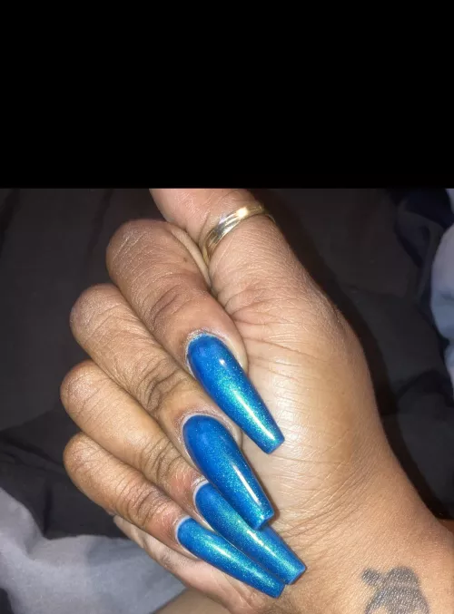 Dick grippers; wouldn’t they look nice wrapped around your 🍆
