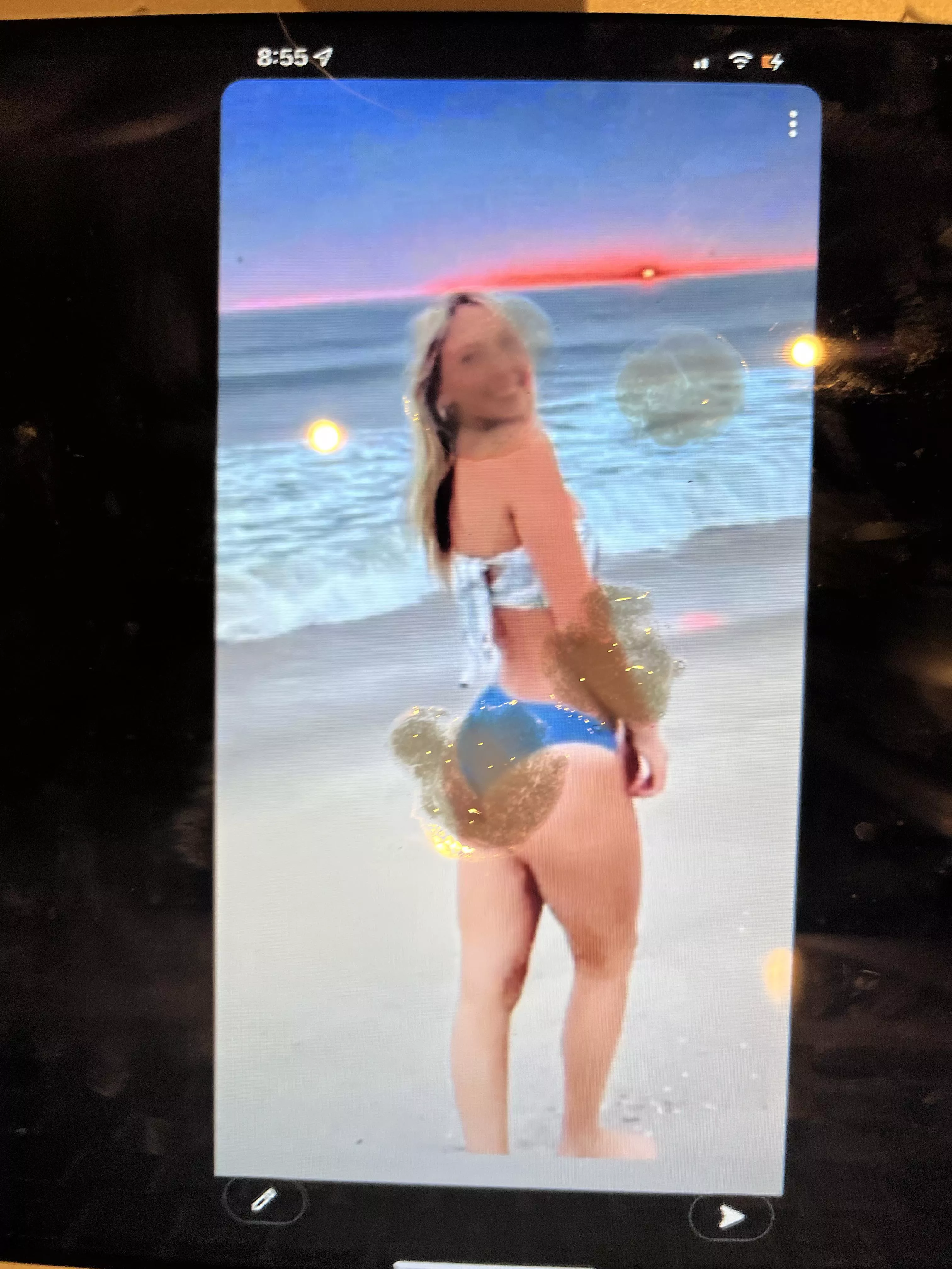 Dm me a pic of any girl(no limits) and I’ll tribute her