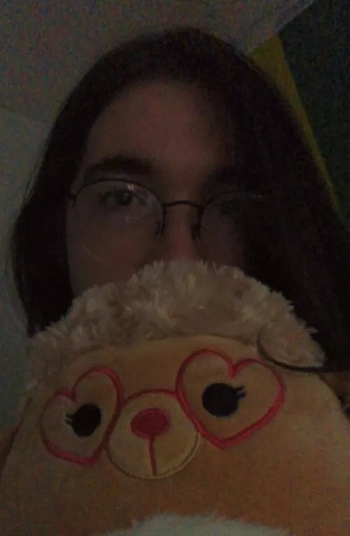 Does anyone wanna cuddle with me?