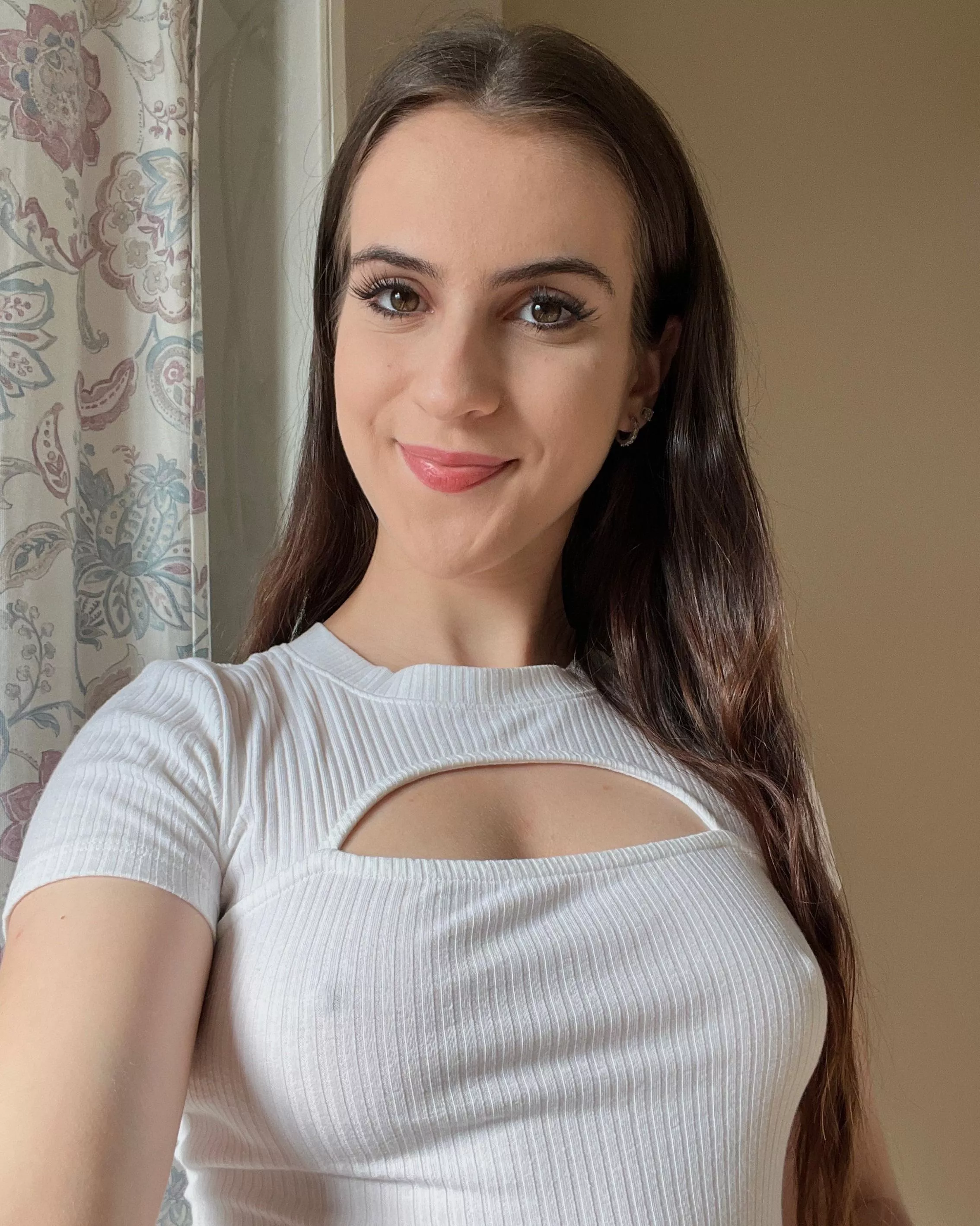 I hope you don’t mind that I’m not wearing a bra