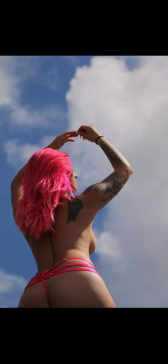 I want to let one lucky Redditor cum on my ass multiple times 💦