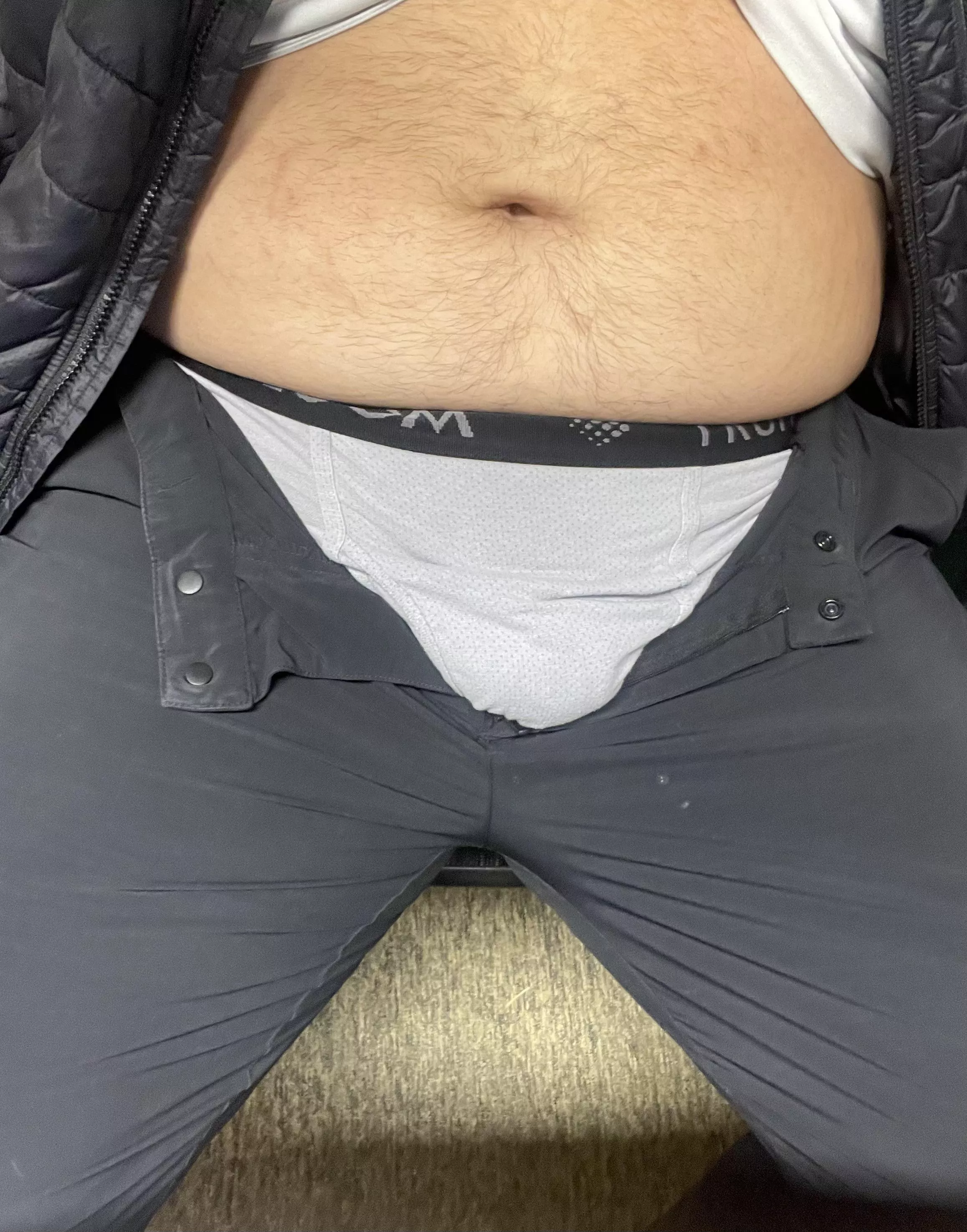 New to this, can someone keep me entertained at work? 😏