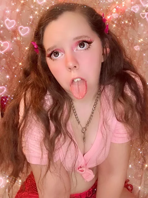 Paint my face please!✧*̥₊˚💞💖