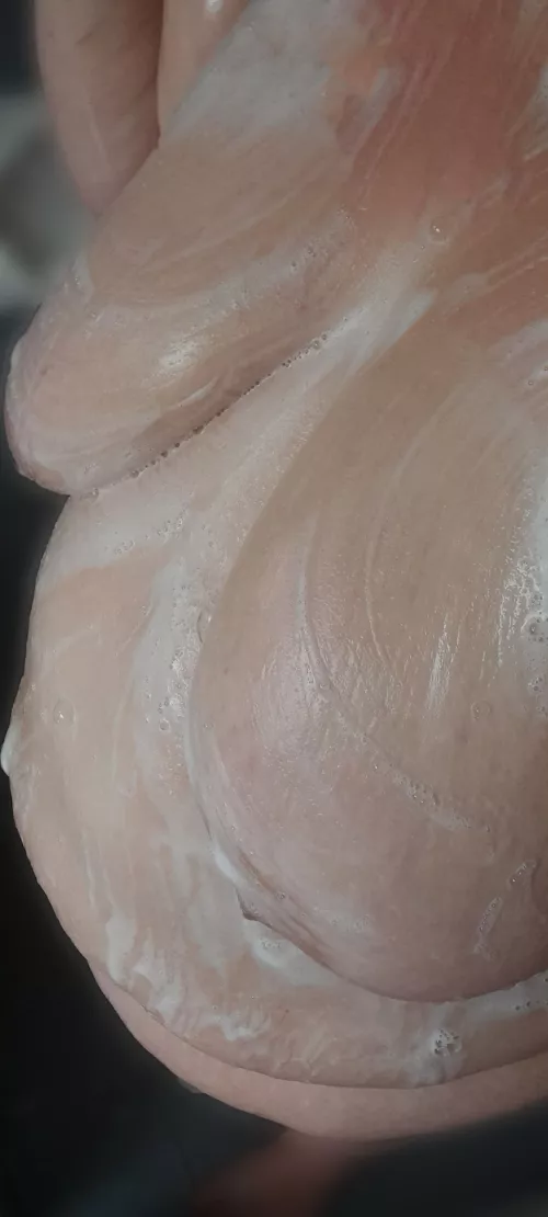 Soapy and slippery 🚿